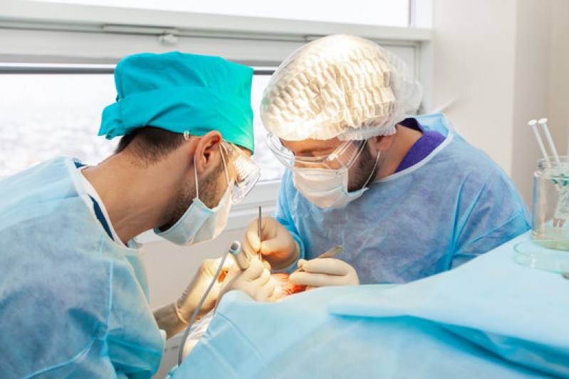 Clínica Especializada em Implante Capilar na Coroa Sinop - Implante Capilar para Coroa Grande